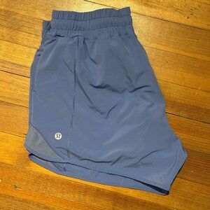 Hotty hot 4” LR lululemon athletica women’s Blue Athletic Shorts